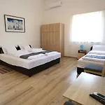 Bed & Breakfast Panzio 3*
