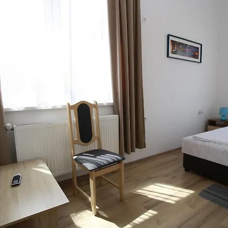 Bed & Breakfast Panzio *
