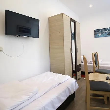 Panzio Bed & Breakfast