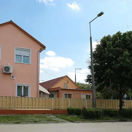 Panzio 3*