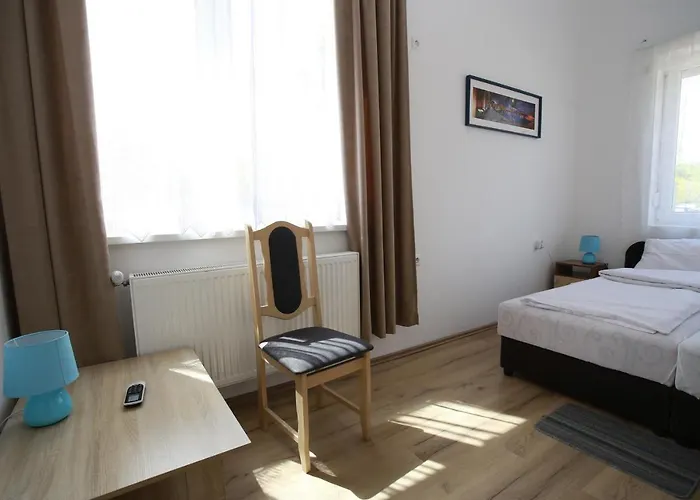 Bed & Breakfast Panzio 3*